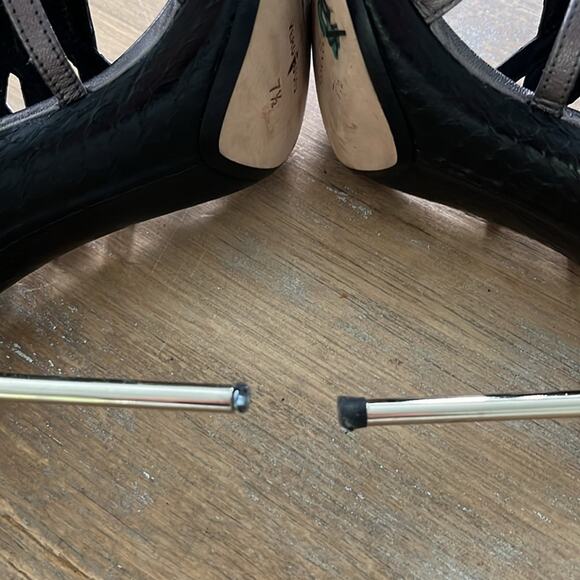 Brian Atwood Pumps Marseille Gladiator Metal Heels Sandals Shoes 7.5- 38 - Picture 10 of 14